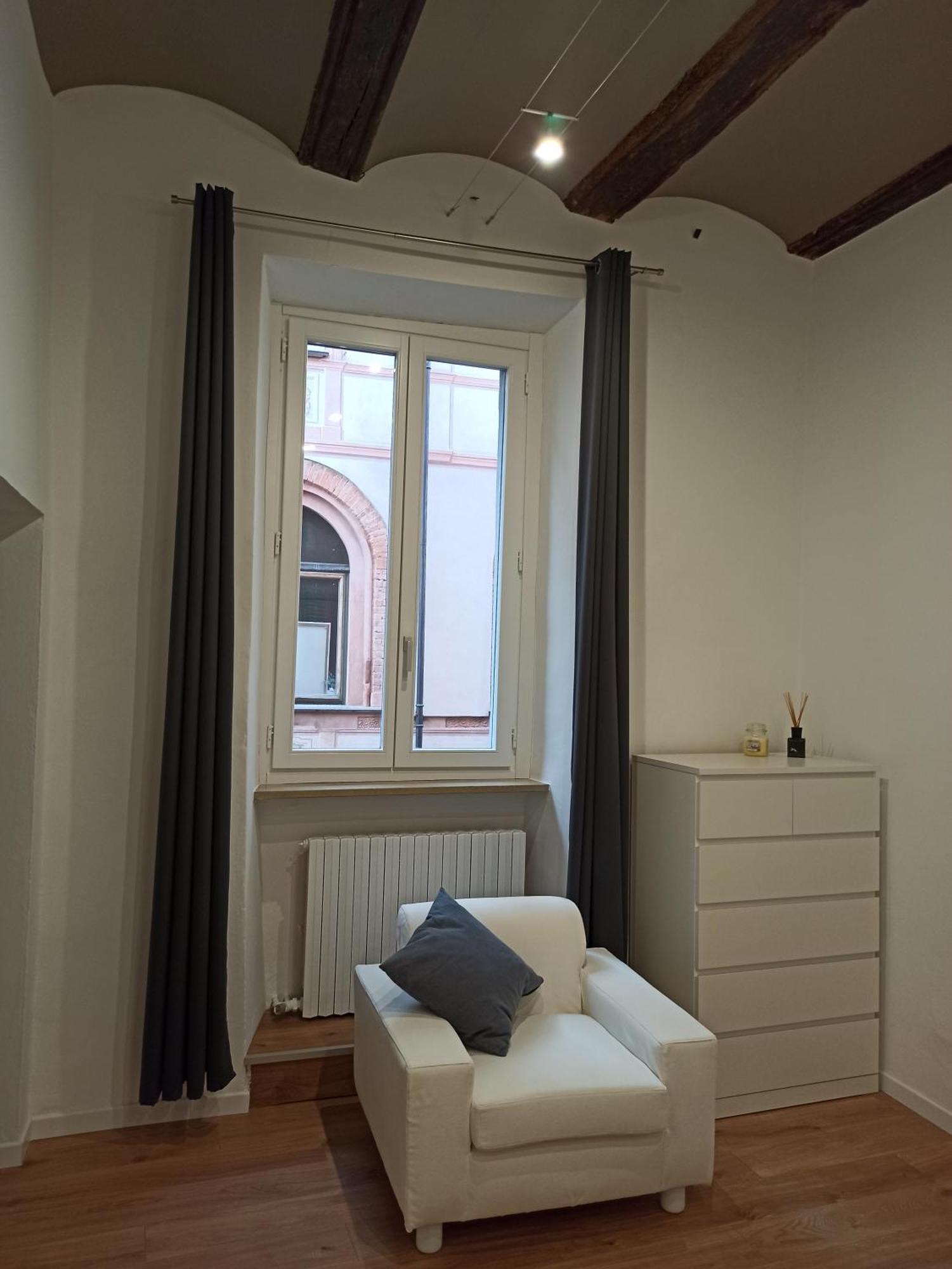Arco Antico Apartment อัลบา ห้อง รูปภาพ